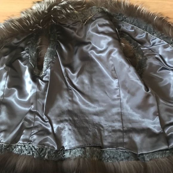 Fur Vest - Picture 3 of 5